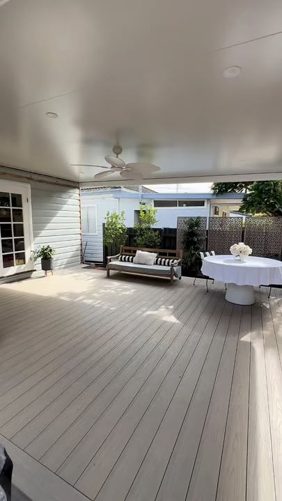 Deck & pergola — Merewether