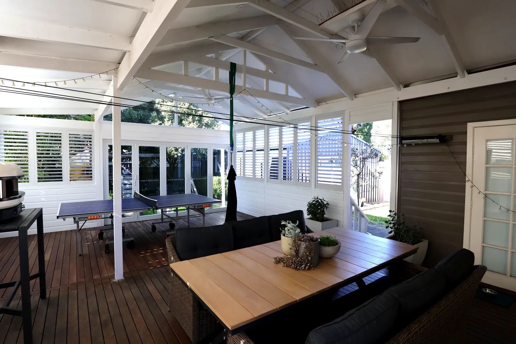 Deck, roof & bifold enclosure, Garden Suburb — photo 7