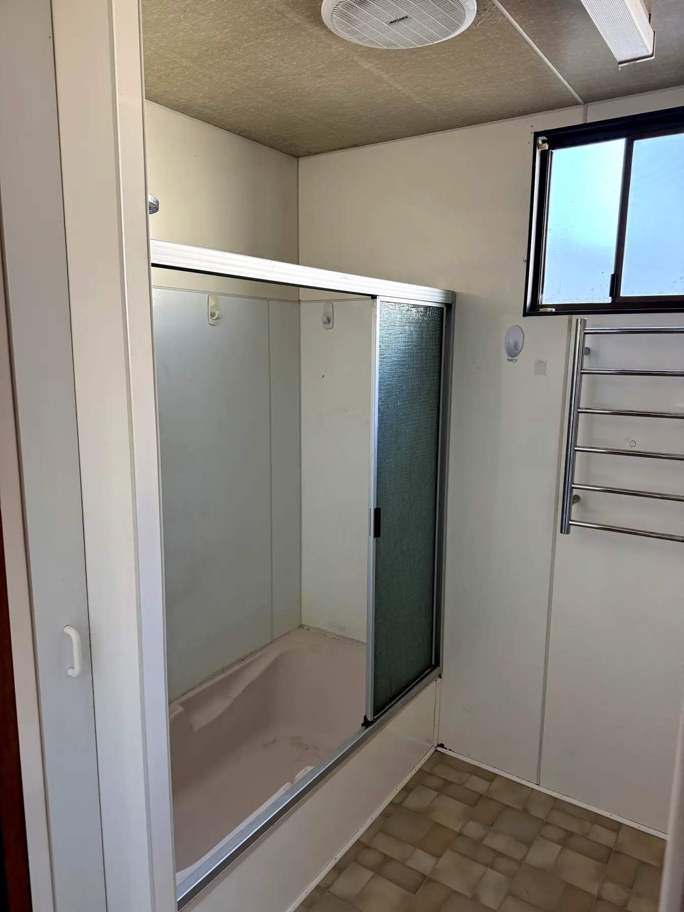Bathroom, Wyee Point — before 1