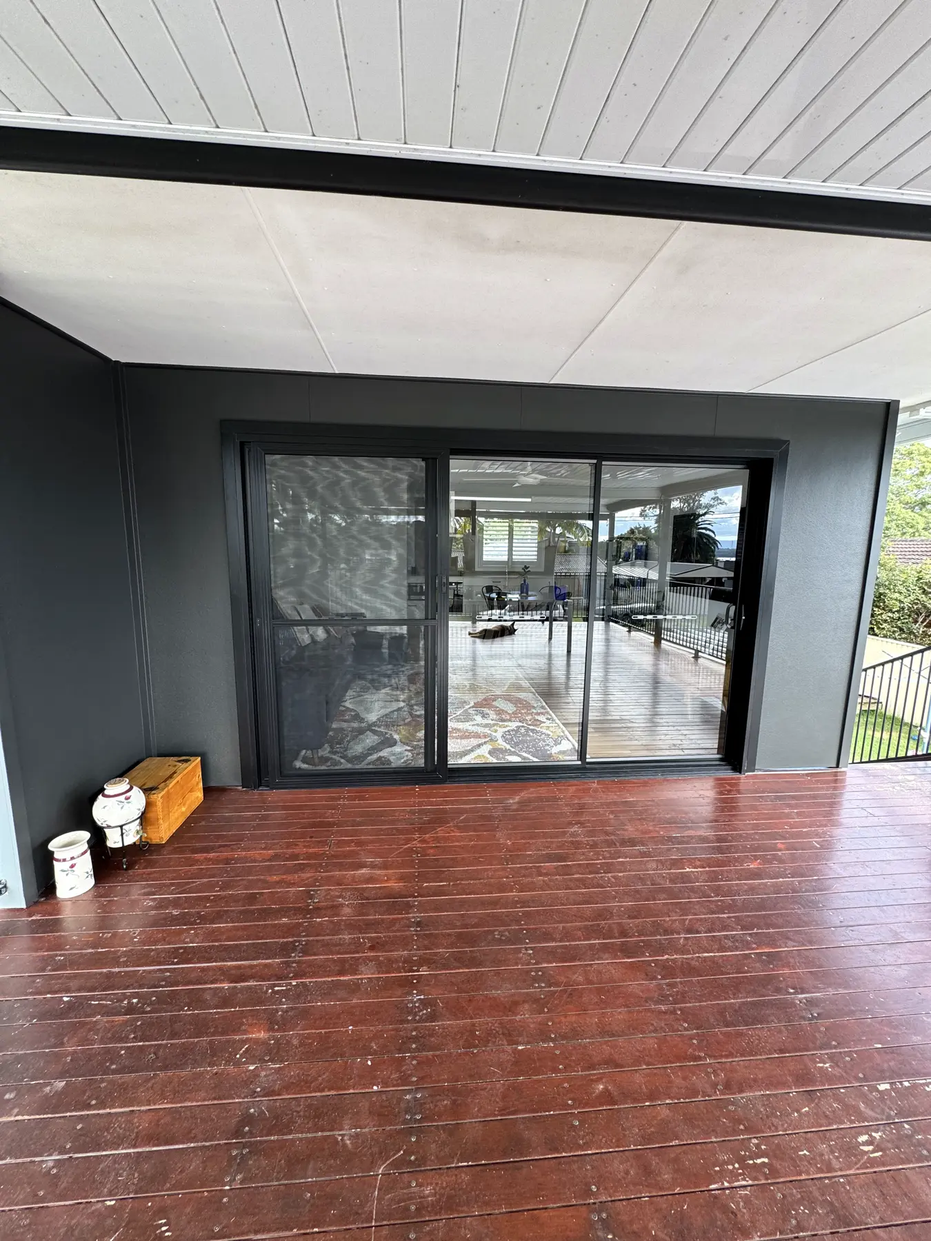 Two bathrooms & stacker door, Mannering Park — photo 4