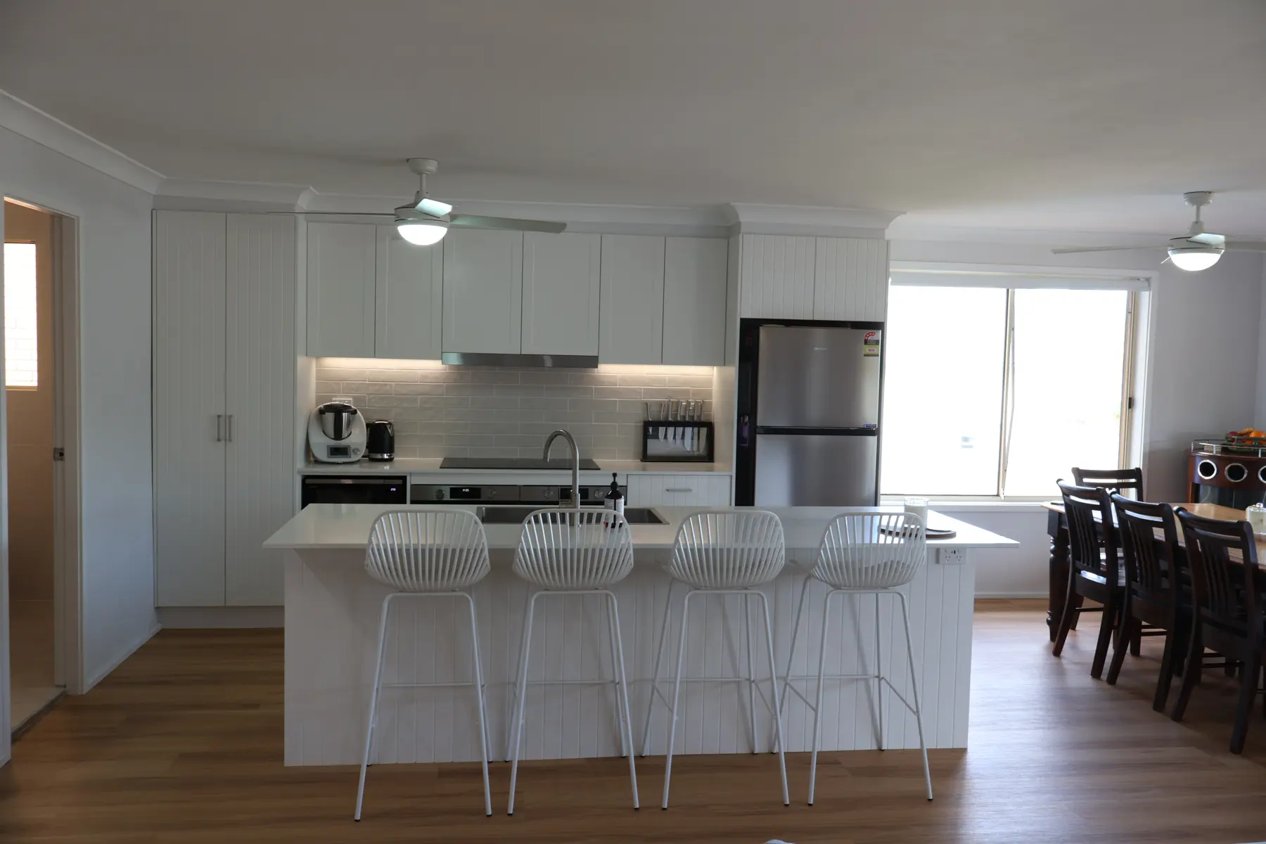 Kitchen, bathroom & laundry, Gorokan — photo 2