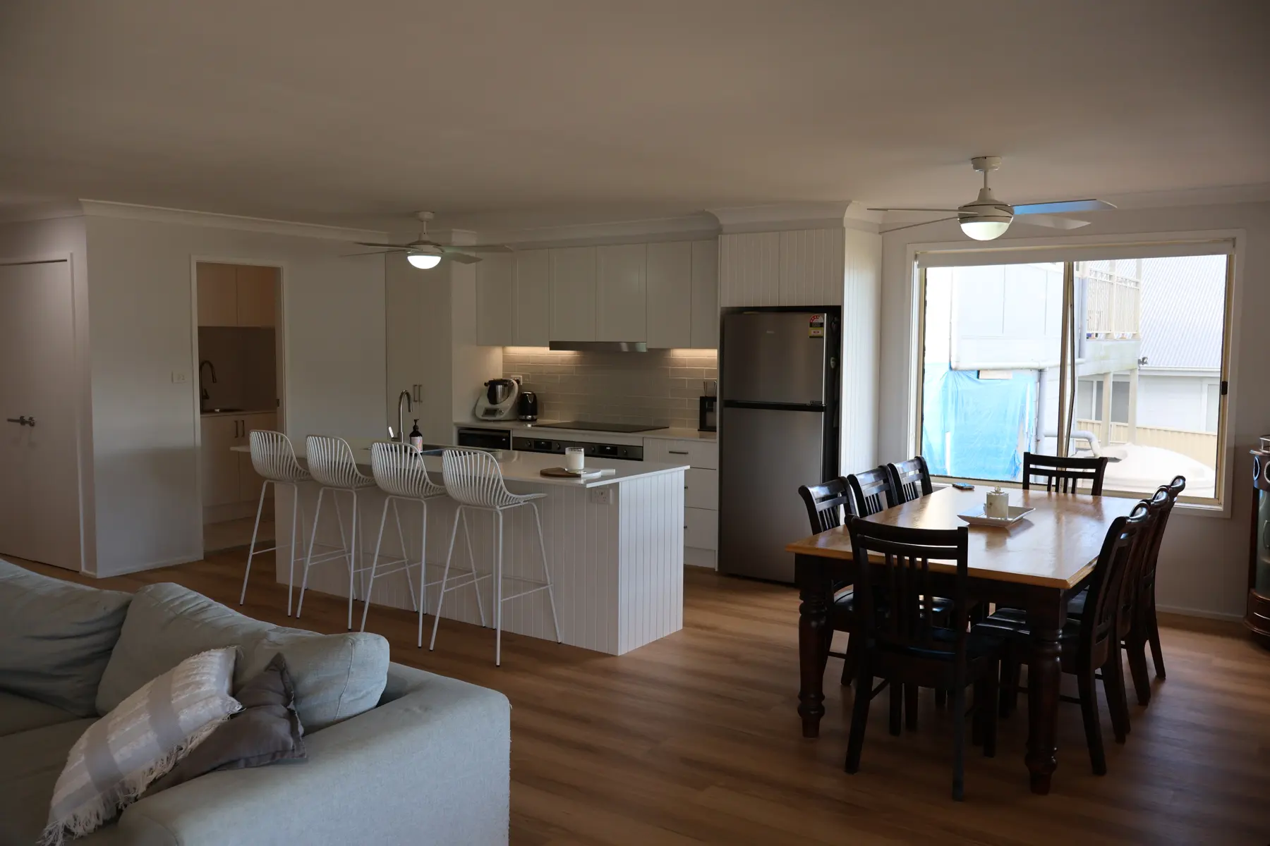 Kitchen, bathroom & laundry, Gorokan — photo 3