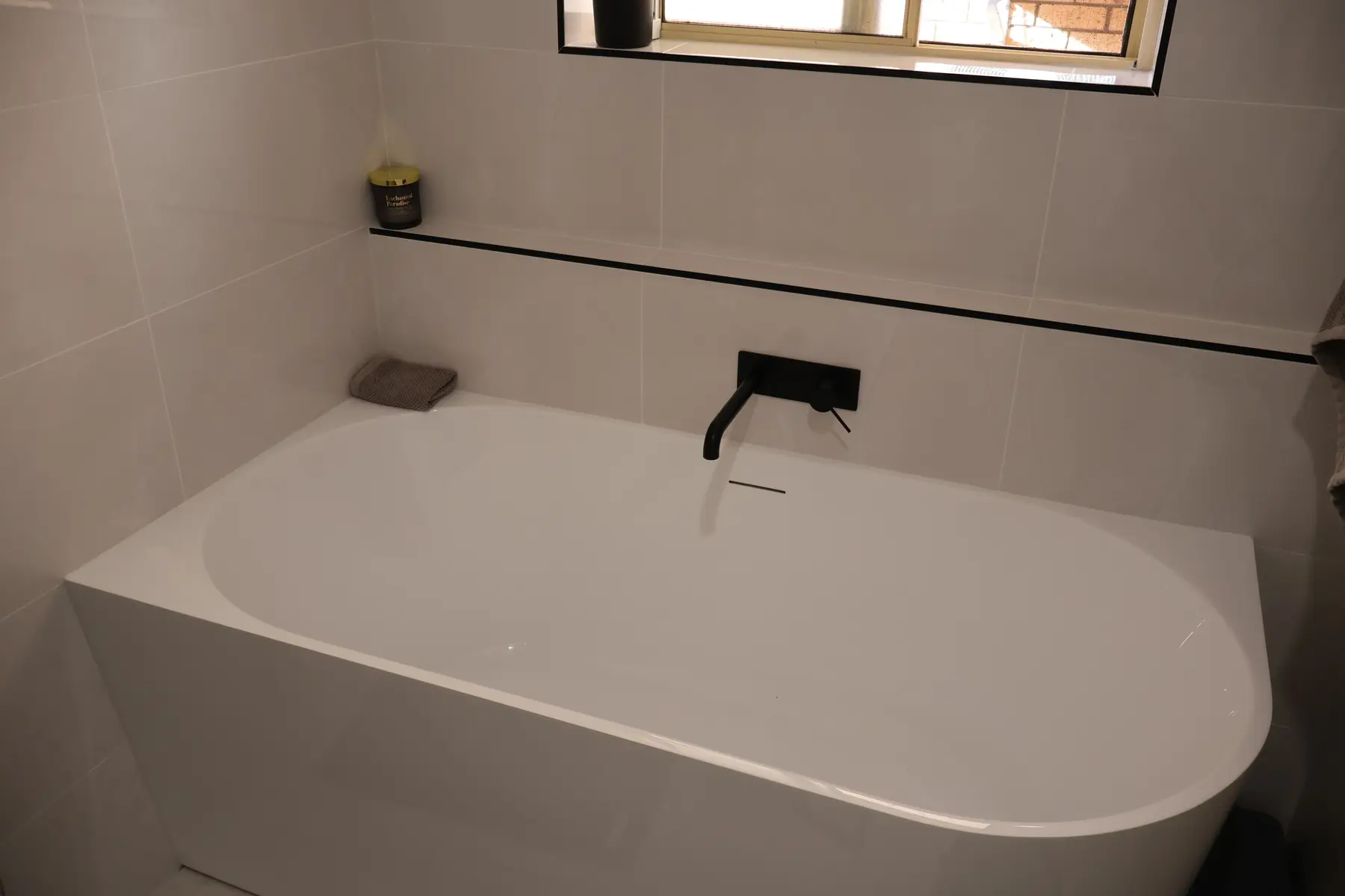Kitchen, bathroom & laundry, Gorokan — photo 7