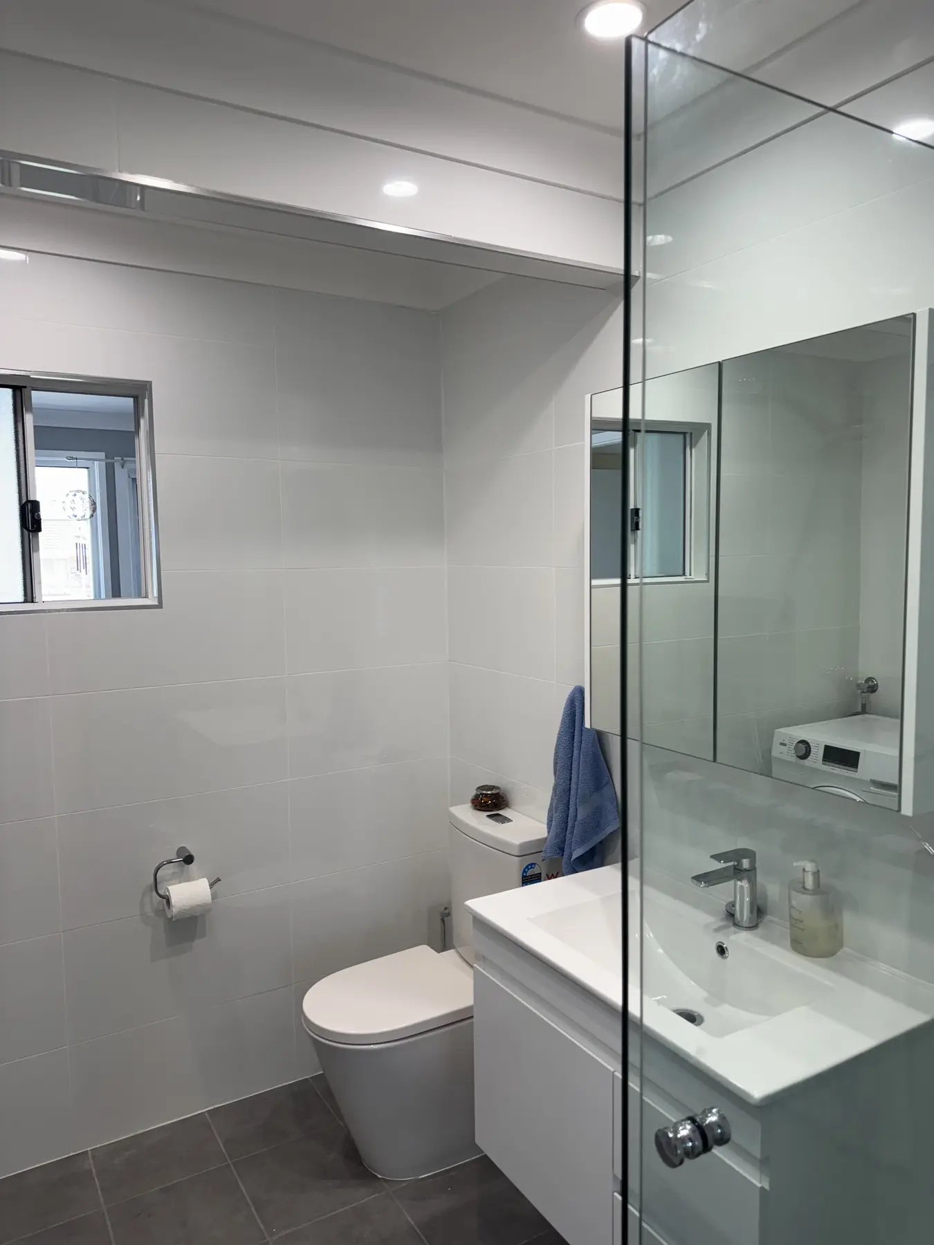 Bathroom, Gorokan — photo 5