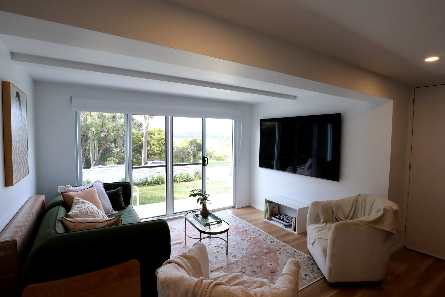 Two-room extension, Carey Bay — photo 1