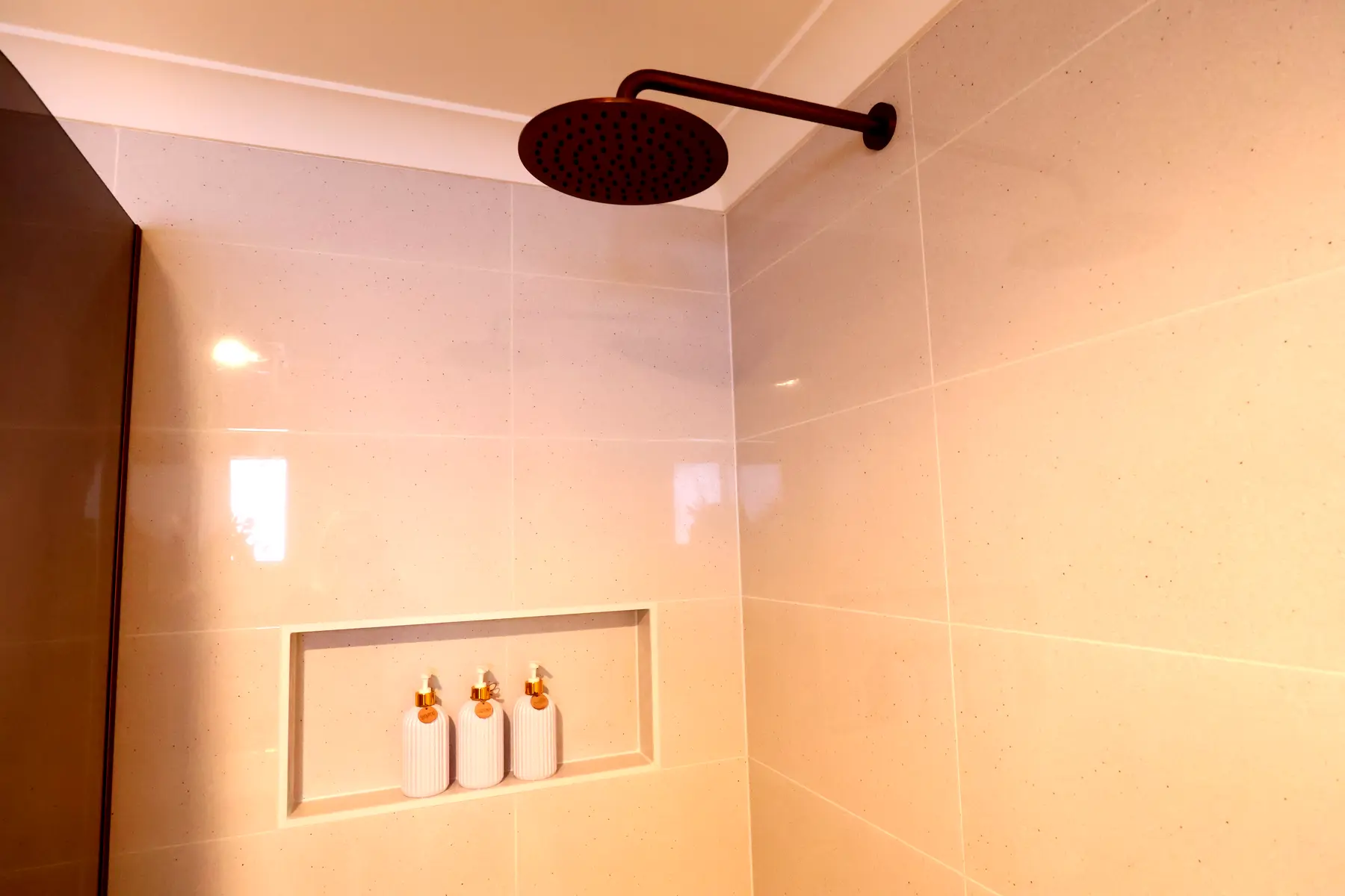 Bathroom, Belmont North — photo 5