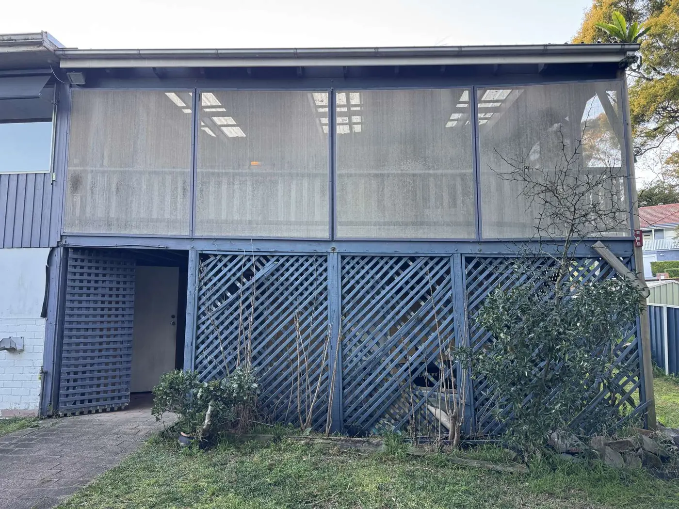 Upper deck & pergola, Charlestown — before 3