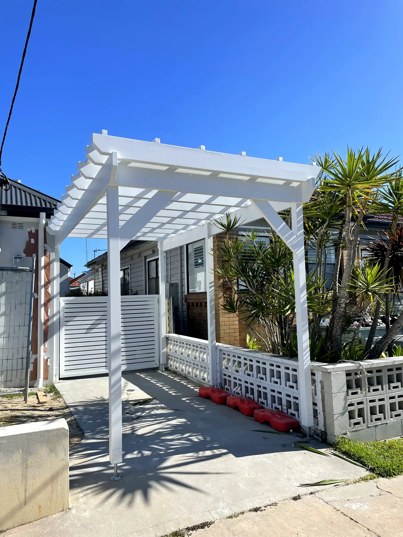 Pergola & deck, New Lambton — photo 1