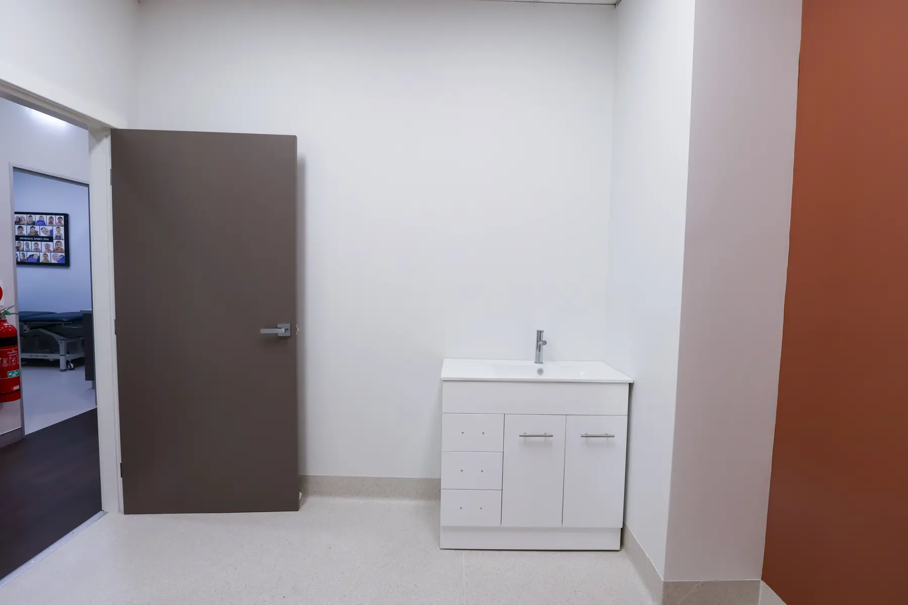 Medical centre consult rooms, Awabakal clinic, Hamilton — photo 5
