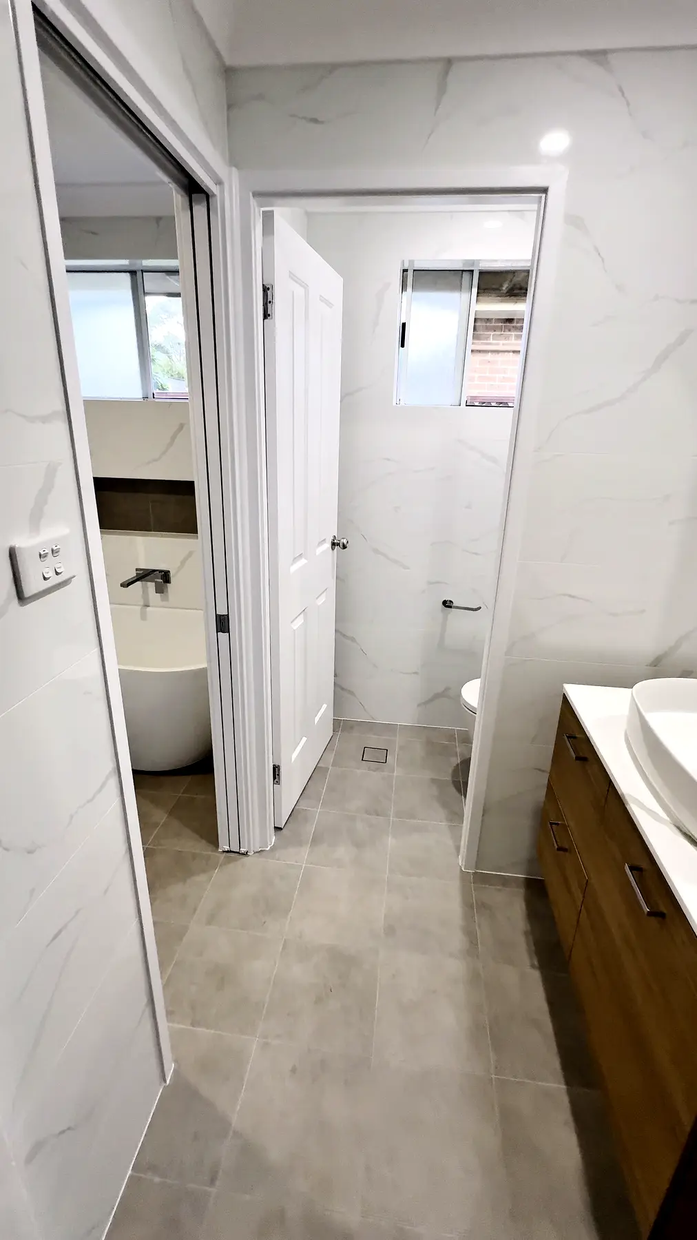 Bathroom & toilet combined after, Lake Haven