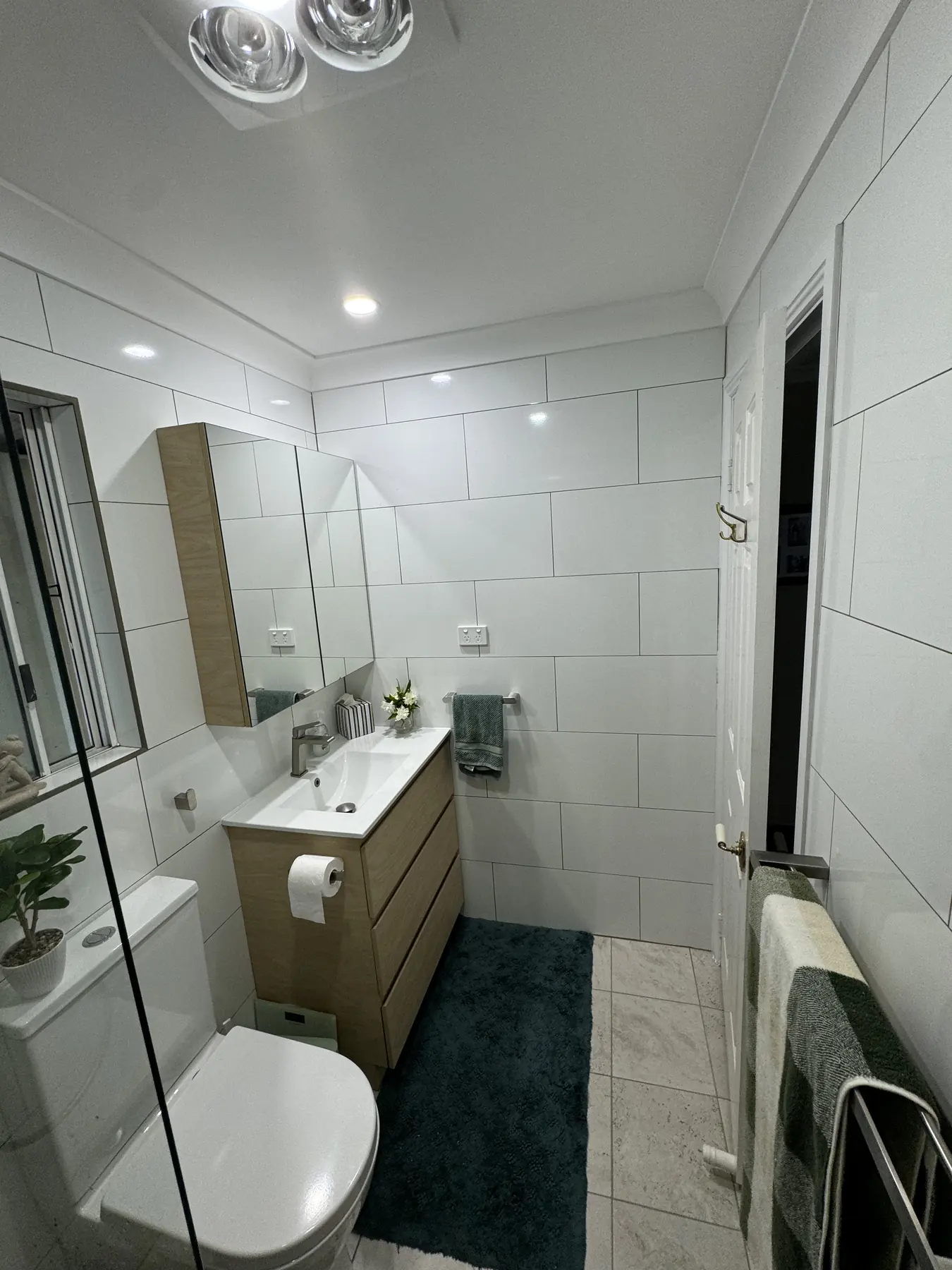 Bathroom & toilet renovation, Doyalson North — photo 2